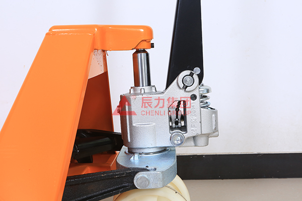 手動(dòng)液壓搬運(yùn)車(chē) 手動(dòng)液壓搬運(yùn)車(chē)